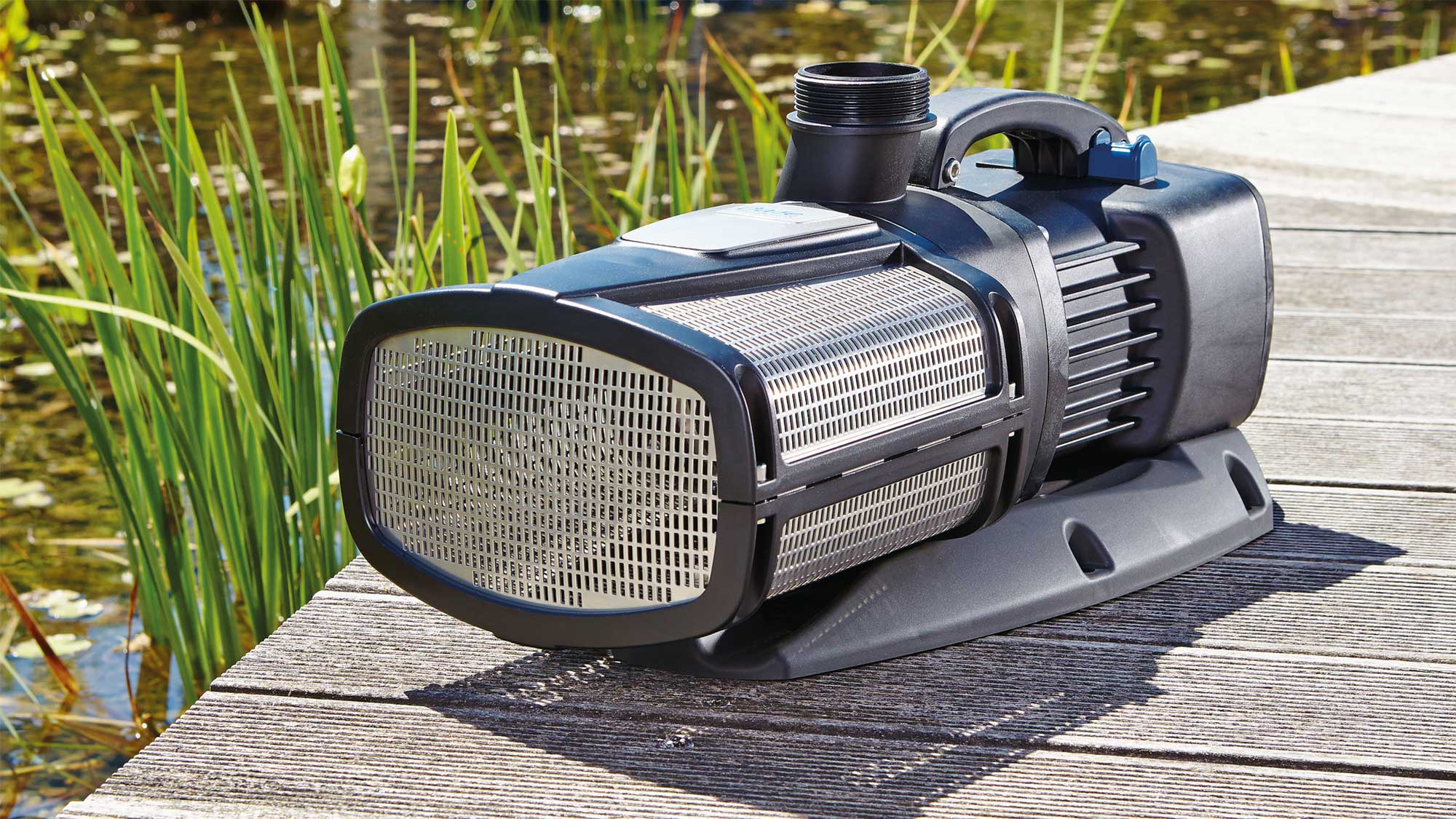 OASE104709-Aquarius-Eco-Expert-36000 Oase Aquarius Eco Expert 36000 is a powerful water pump with 10 metres vertical lift ideal for supplying water to large fountains, waterfalls and streams.