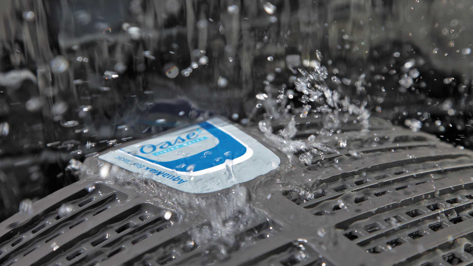 OASE104789-AquaMaxEcoClassic8500 The AquaMax Eco Classic range by Oase is reliable and cost-effective.