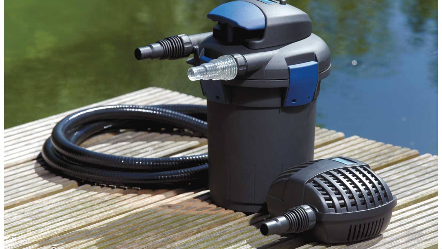 The Oase BioPress Set 4000 is suitable for natural ponds up to 4mยณ and goldfish ponds up to 2mยณ.