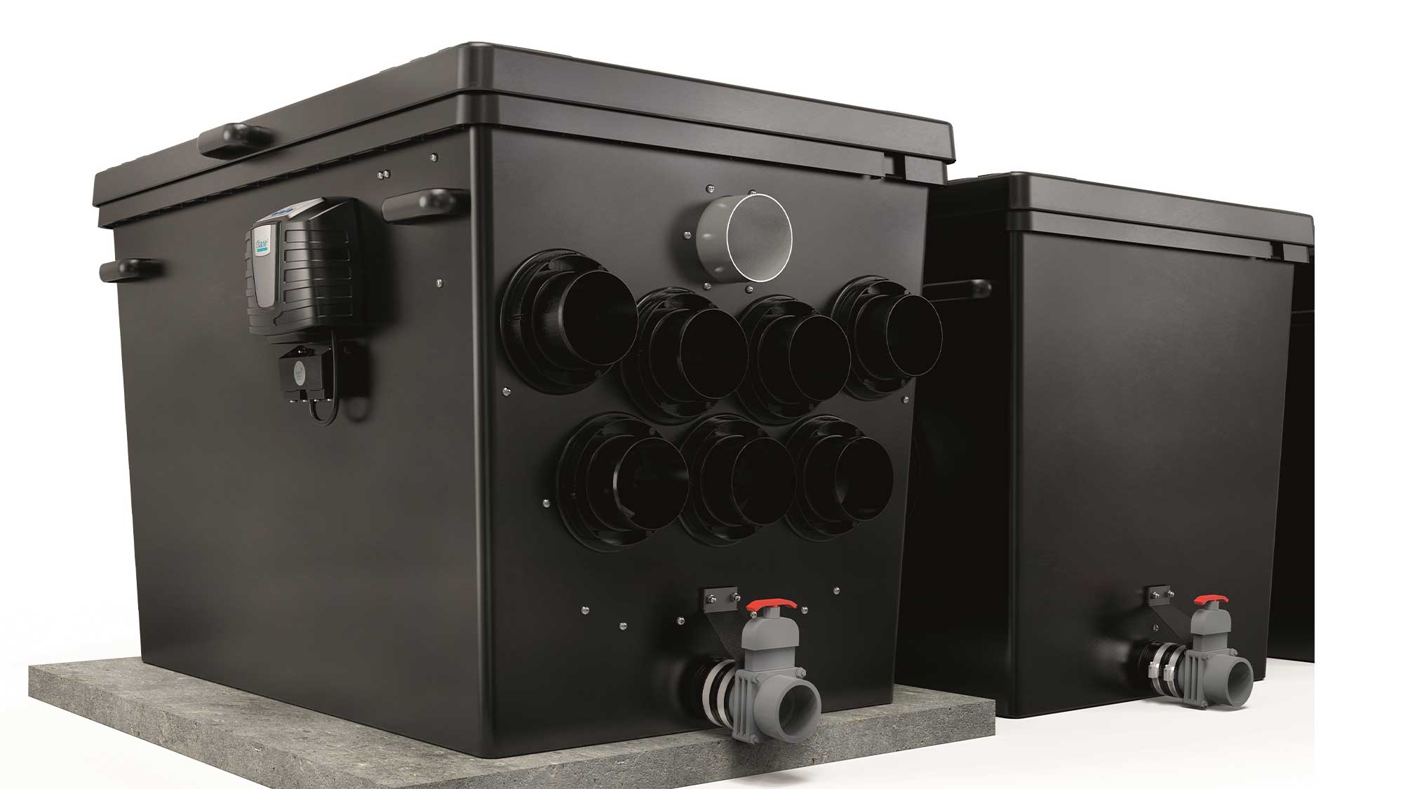 The Oase ProfiClear Premium XL Gravity-Fed Drum Filter is suited to very large natural or swim ponds up to 530mยณ and koi ponds up to 100mยณ.
