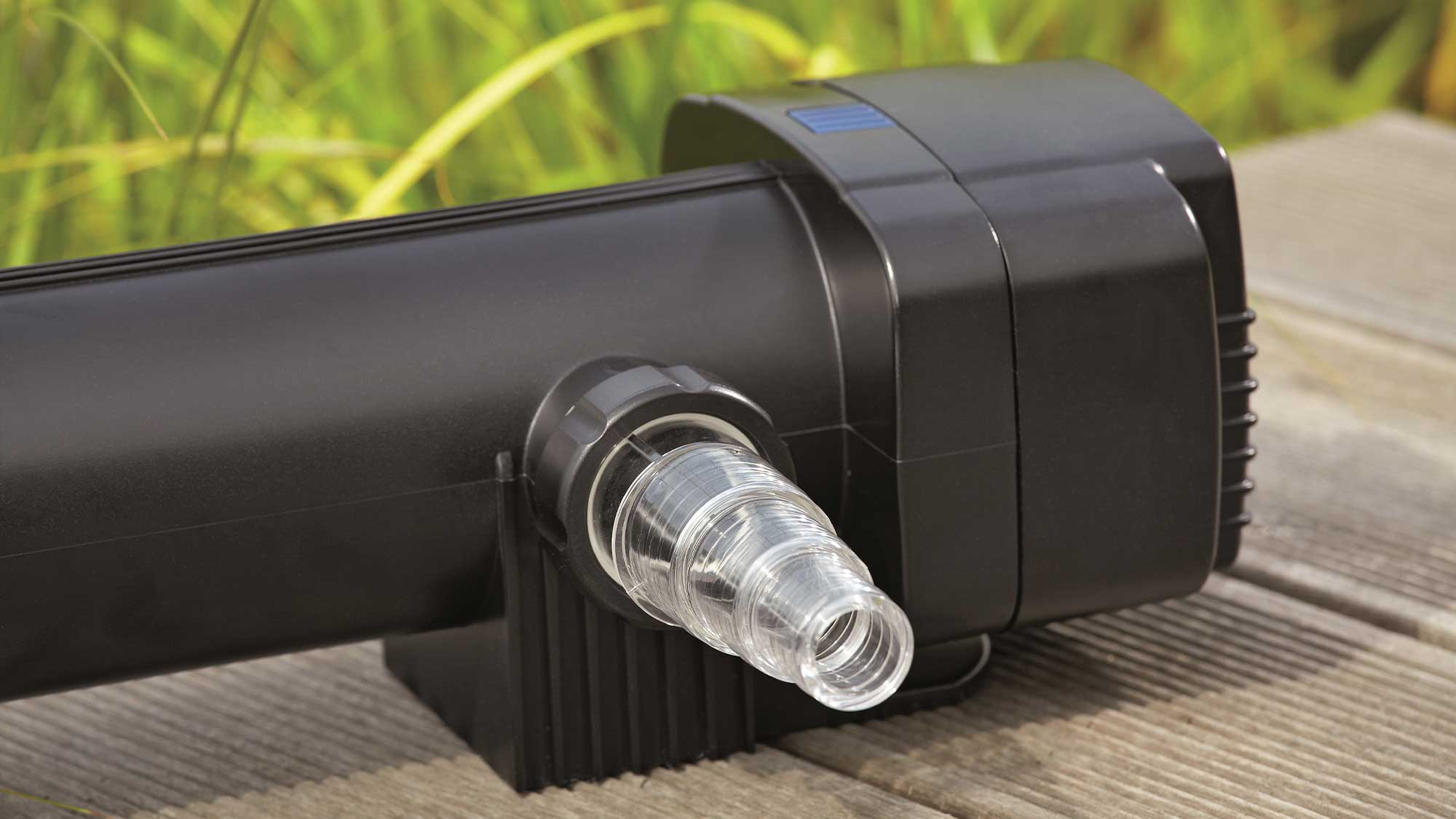 OASE106399-Vitronic36W TThe Oase Vitronic 36W UV ensures clear water in natural ponds to 40mยณ and goldfish ponds up to 20mยณ killing algae that causes green water.