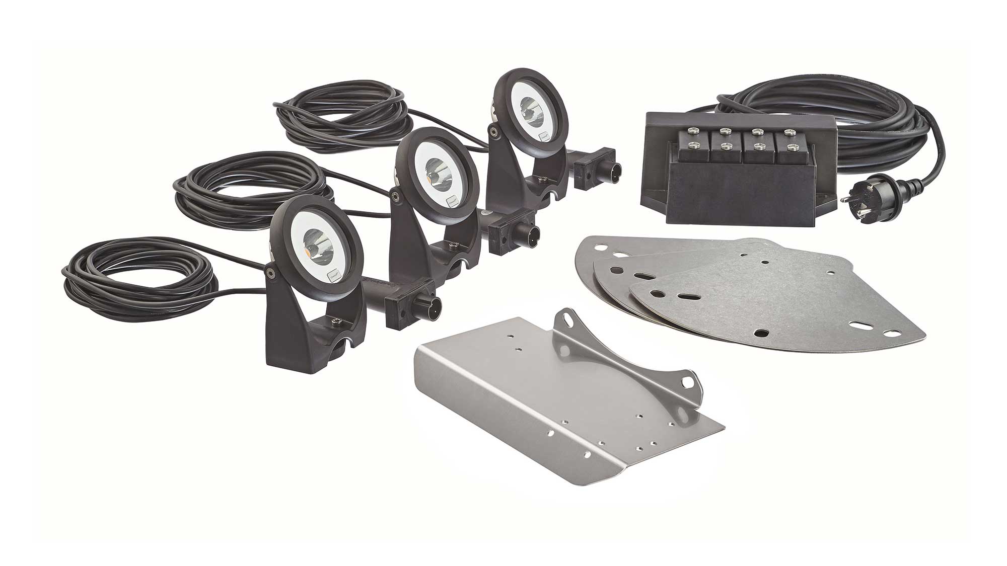 OASE158728-LED-Schwimmfontaenenbeleuchtung-weiss The Floating Fountain Illumination Set (White) includes everything you need for an attractive fountain lighting display.